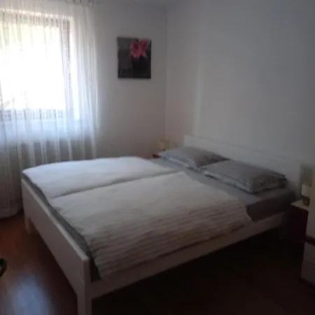 V Klancu Apartment Dekani Exterior photo